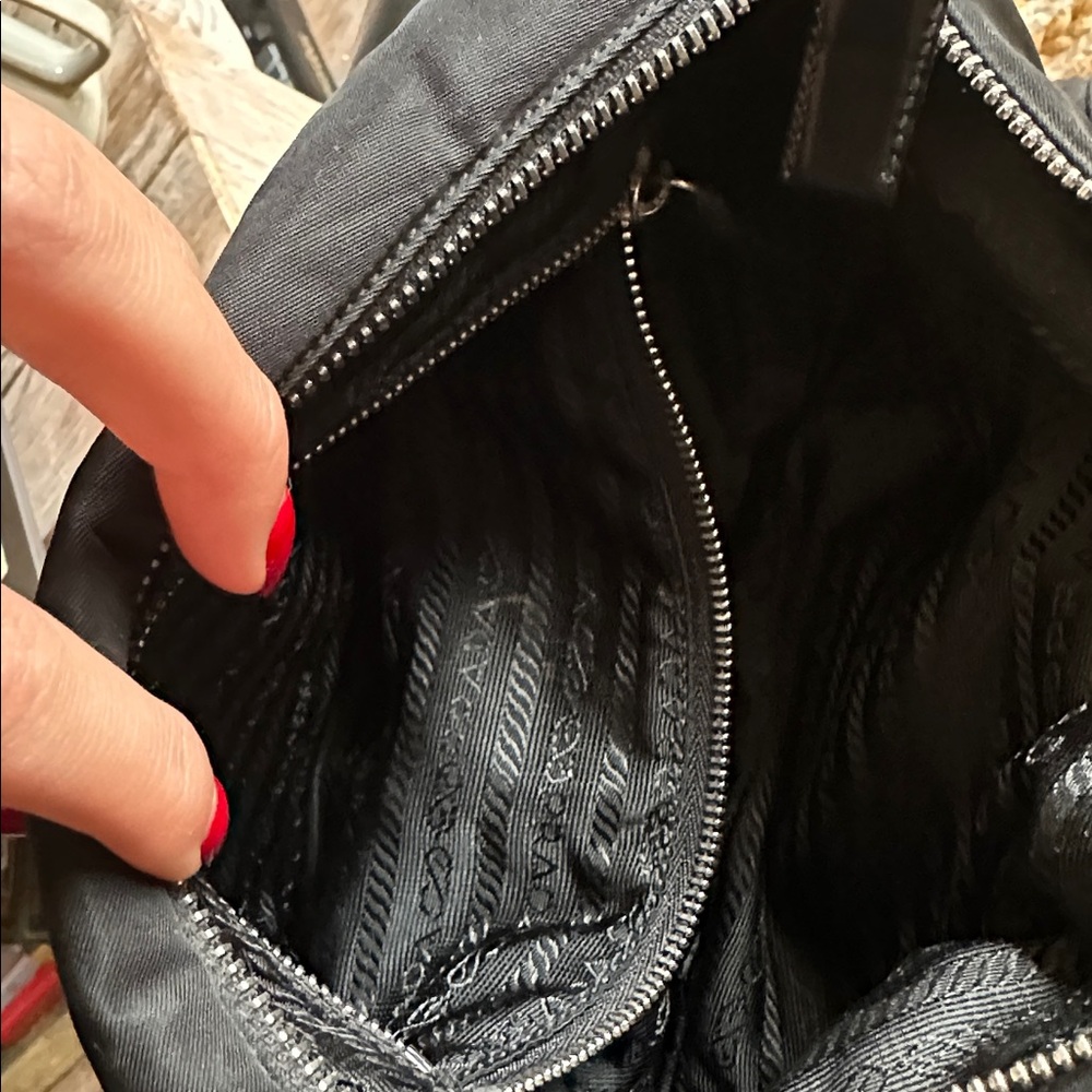 PRADA BLACK NYLON SHOULDER BAG Re-Edition 1995 - Picture 14 of 14